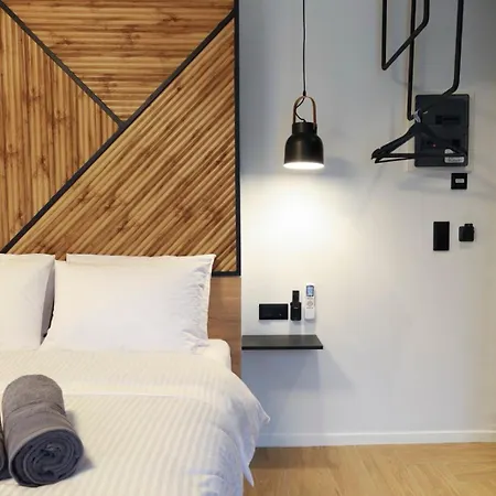 Apartment 21 Skg